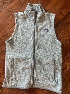 Patagonia Heather Gray Zip up with Logo Tag